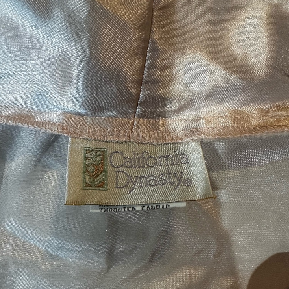 California Dynasty Women's Satin Robe - pink